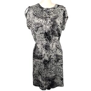 JOY JOY M Black White Snake Print Dress Elastic Waist Knee‎ Length Career Silky